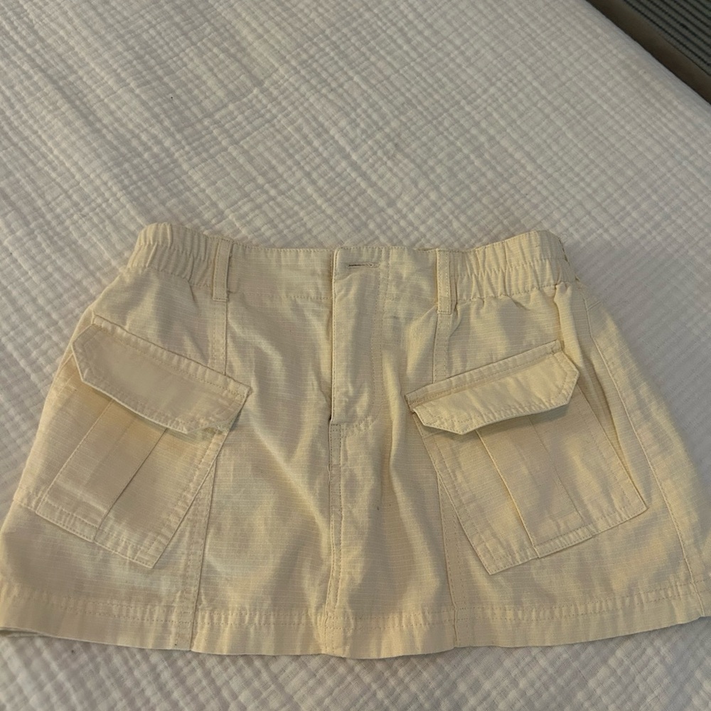 Beige cargo mini skirt